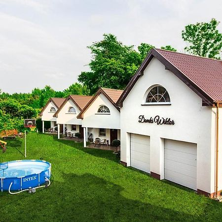 Domki Wiktor - Ostrowo - 700M Od Plazy Karwia Bagian luar foto